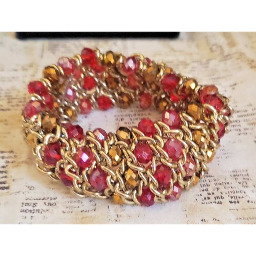 Artsy, Whimsy, Quirky - NWT- Red and Gold Beaded and Gold Link Stretch Bracelet